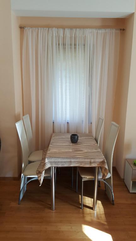 Рисан: Roman Gardens Studio Apartment