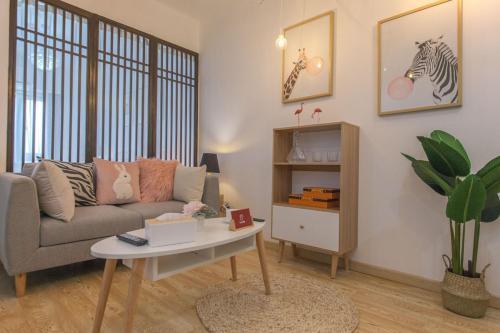 Ухань: Wuhan Qinshan·Aoshan Century City· Locals Apartment 00135690