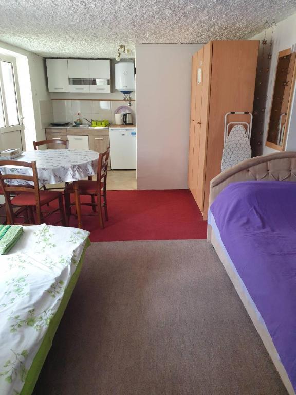 Тиват: Petkovic Apartmani 2