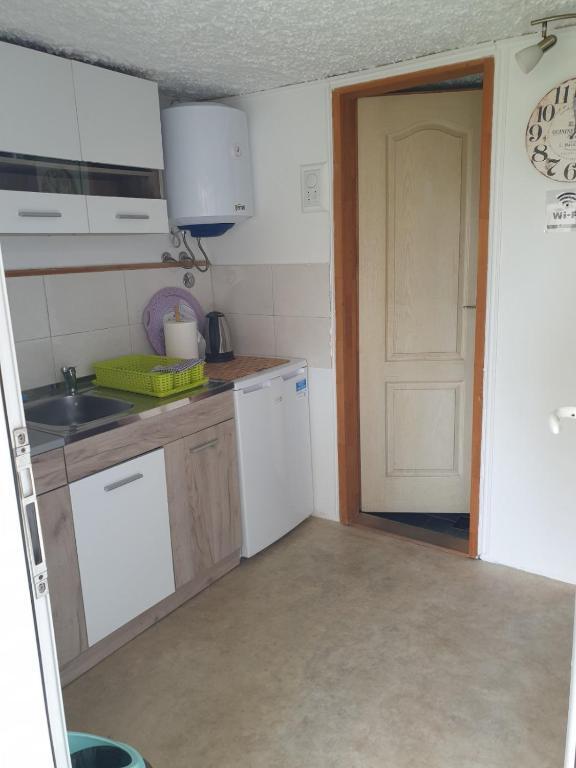 Тиват: Petkovic Apartmani 2