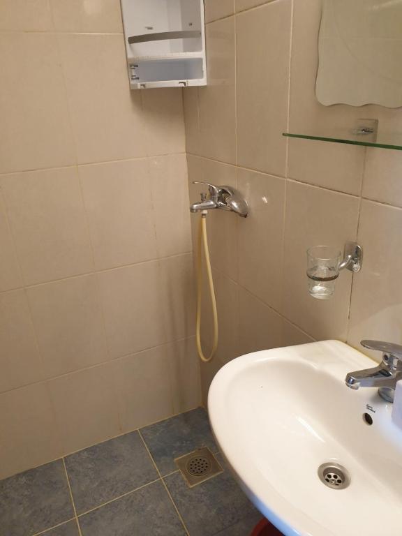 Тиват: Petkovic Apartmani 2