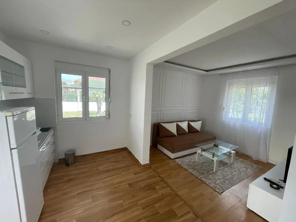 Ульцинь: Days Inn Long Beach