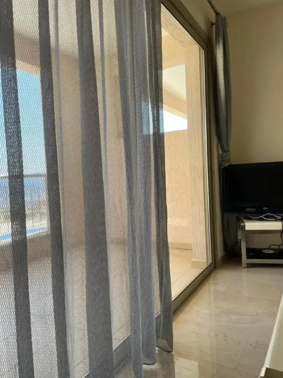 Друшиа: Relaxing 1 bedroom condo with pool and sea view