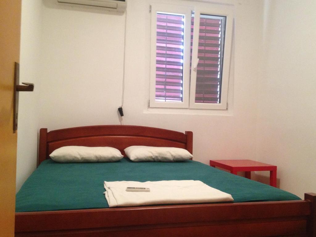 Сутоморе: Apartman Sutomore 8 osoba