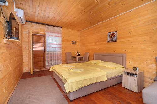 Крушевица: Etno Apartments Konoba Starčevo