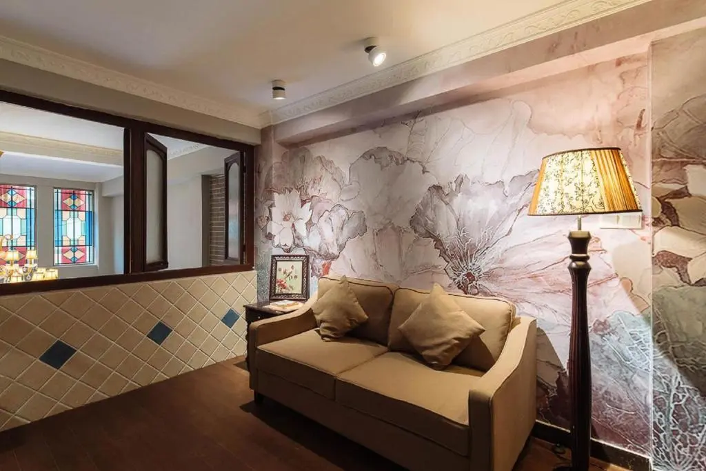 Гуанчжоу: LOCALS·GuangZhou Liwan·Changshoulu subway station·Shangxia Jiu shopping street·Locals Apartment·00169540