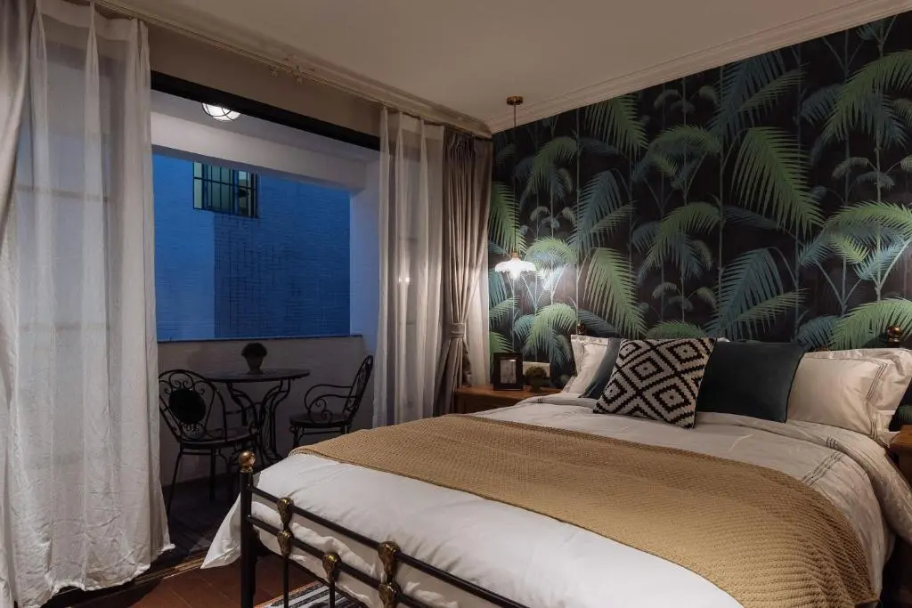 Гуанчжоу: LOCALS·GuangZhou Liwan·Changshoulu subway station·Shangxia Jiu shopping street·Locals Apartment·00169540