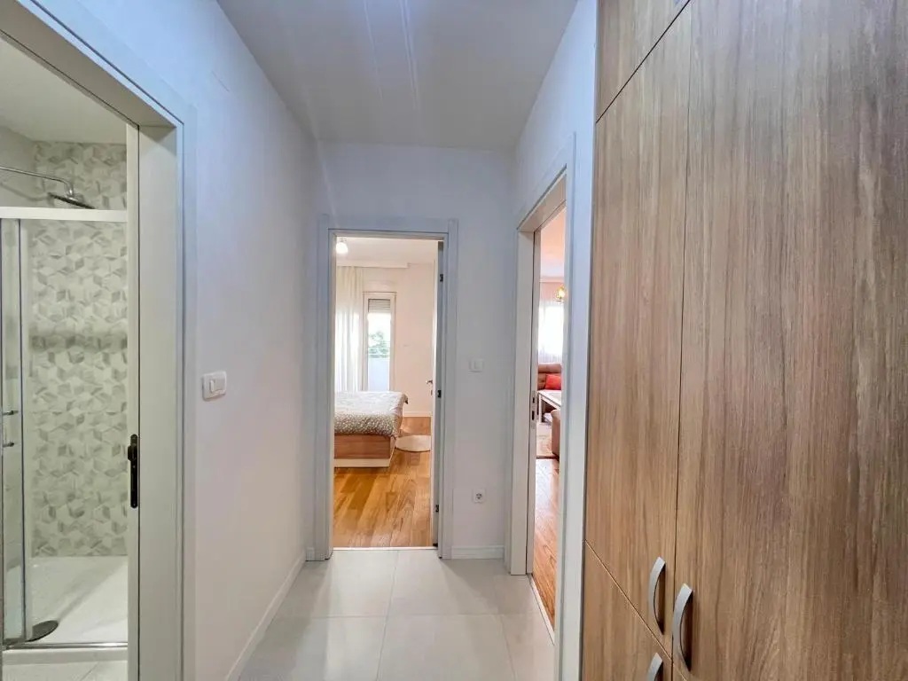 Подгорица: White Home apartment 3
