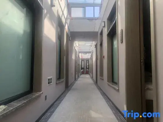 Пекин: Qing'anren Hotel (Beijing Qianmen Dashilan Branch)