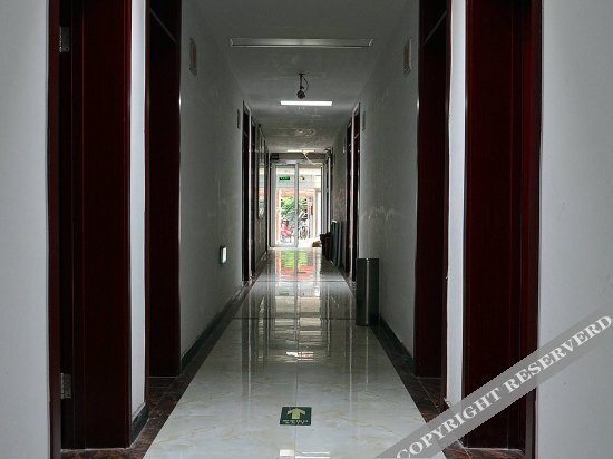 Пекин: Qing'anren Hotel (Beijing Qianmen Dashilan Branch)