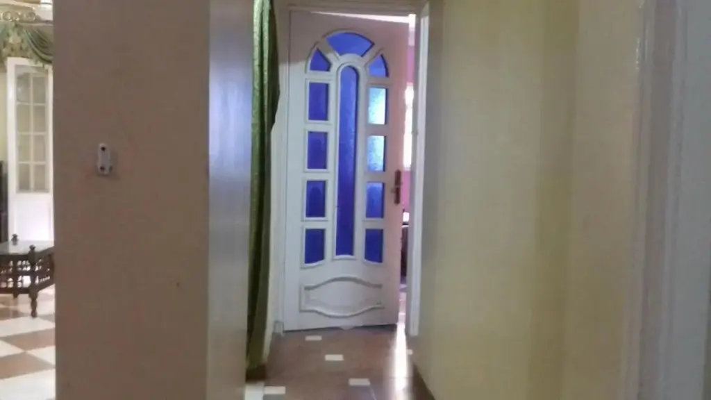 Александрия: A 3-Br Apt with Fp in Alex - 20 Mins From the Sea