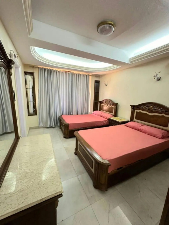 Modern 5-Bedroom Villa with Private Pool in Marina 5 Al Alameen — фото 1