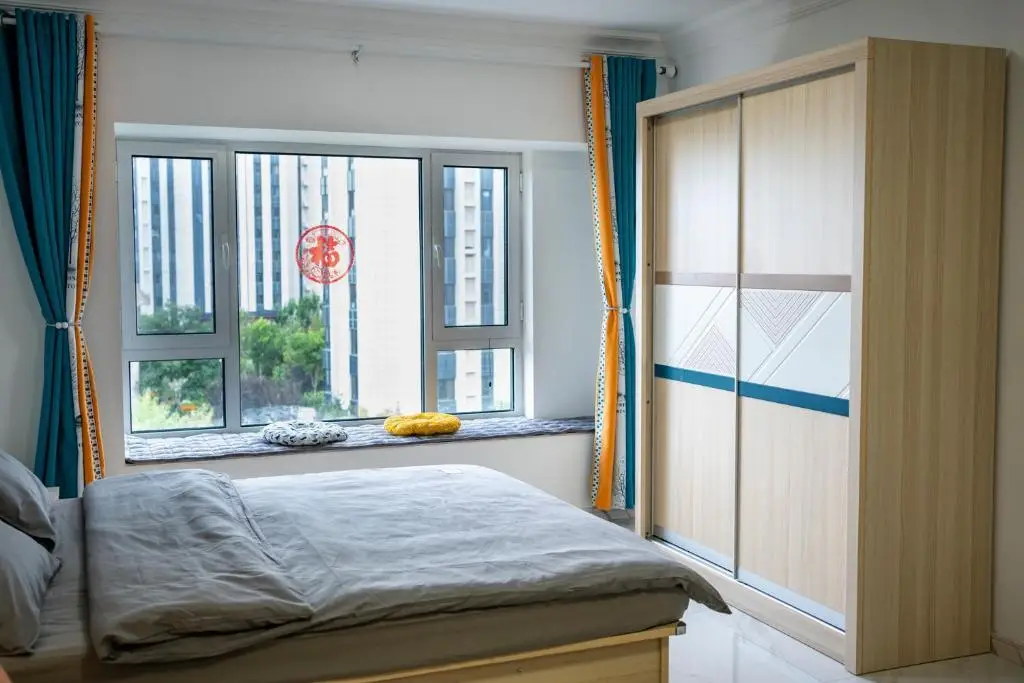 Циньхуандао: Locals Apartment Inn 15