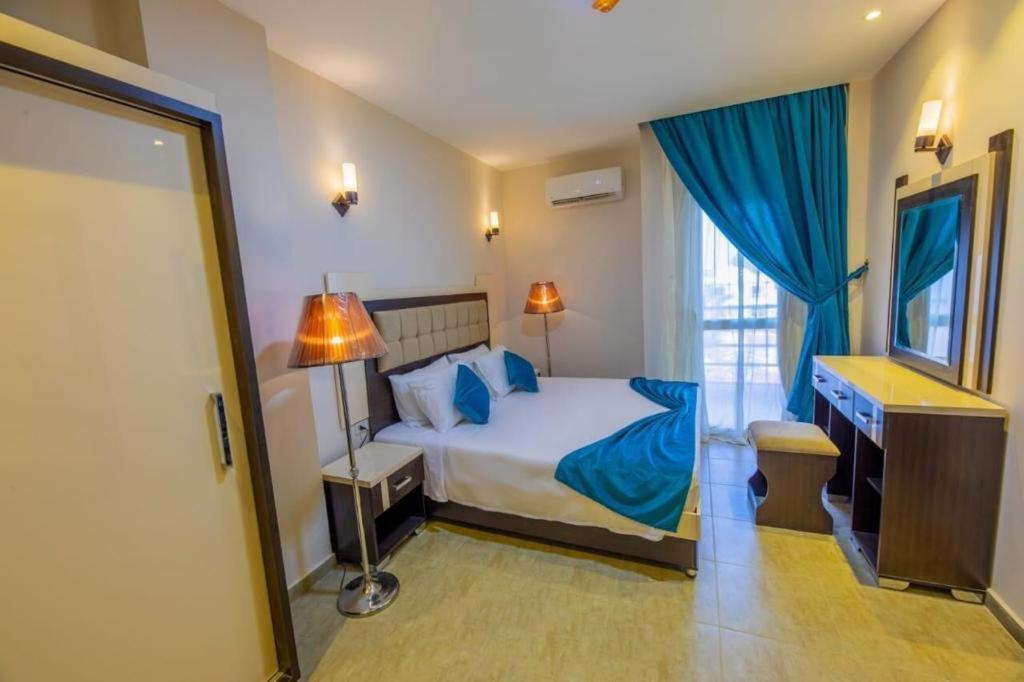 Хургада: One Bedroom Suite with Aqua View at Mirage Bay Resort