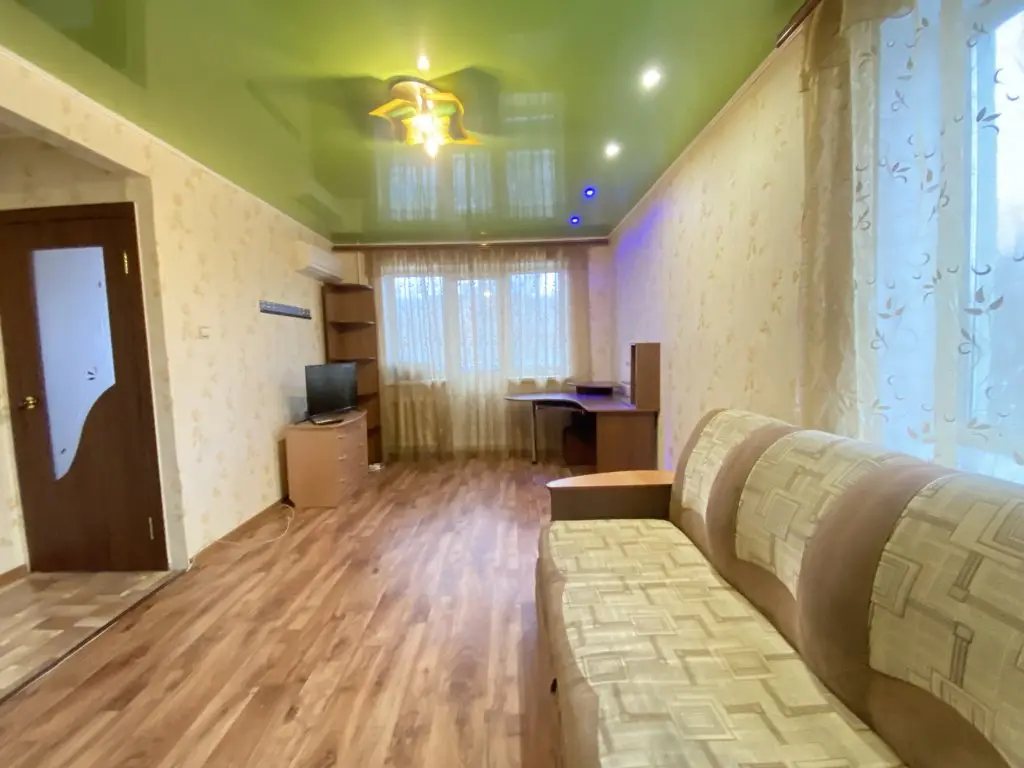 Комсомольск-на-Амуре: Апартаменты ApartLand Интернациональный 23