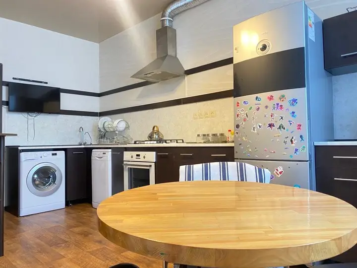 Комсомольск-на-Амуре: Апартаменты ApartLand Ленина 23