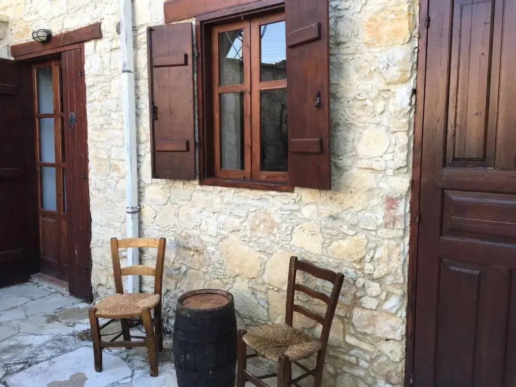 Лофу: Komi Lofou House in Lofou