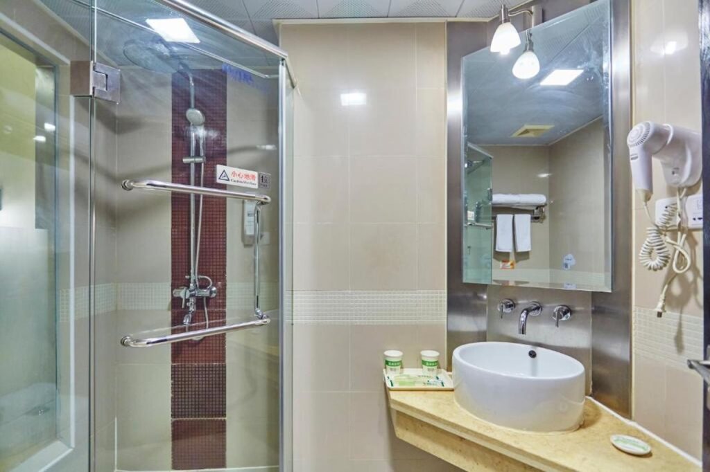 Шанхай: Motel168 Zhang Qiao Inn