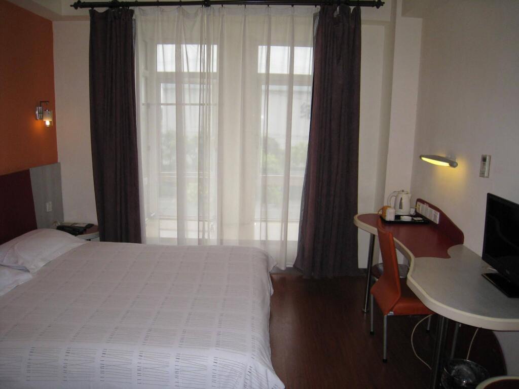 Шанхай: Motel168 Zhang Qiao Inn