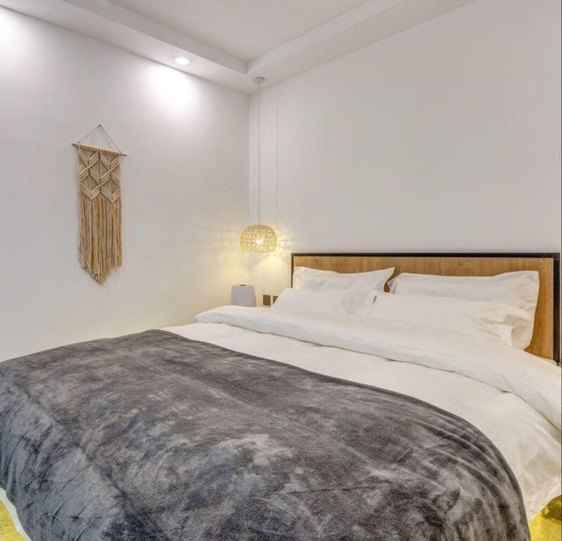Сиань: Go Native Downtown Apartment