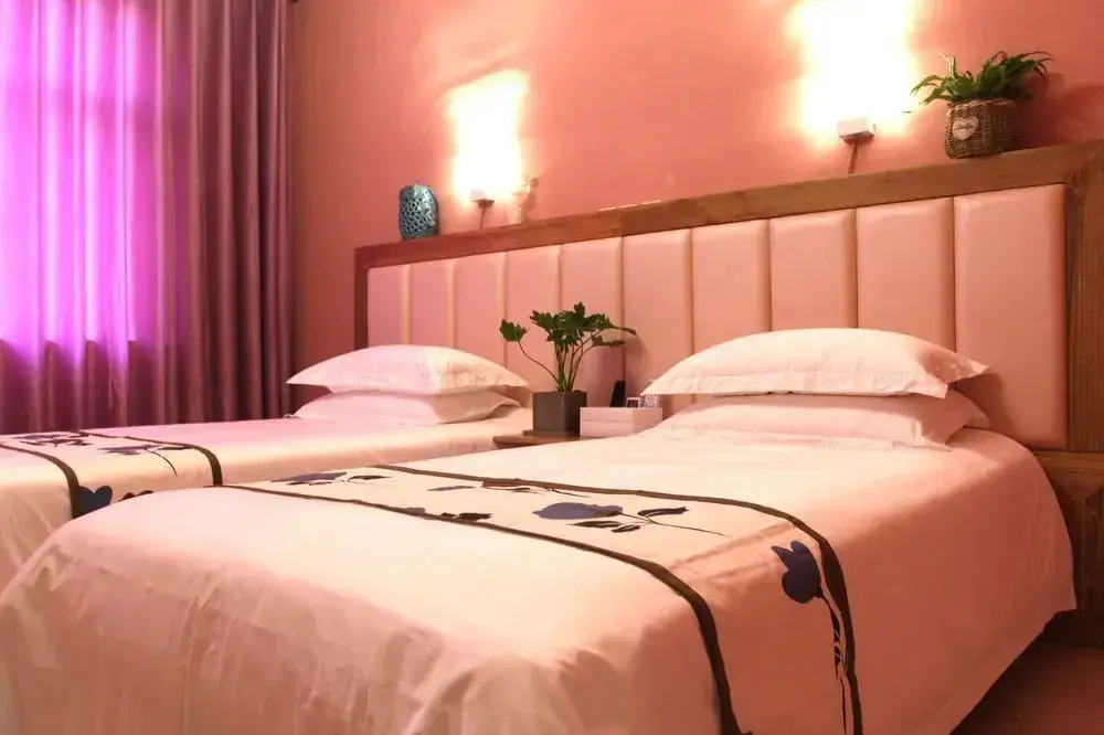 Дунъян: Dongyang Hengdian Jiuqi Guest House