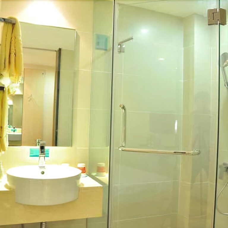 Юйлинь: City Comfort Inn Yulin Pedestrian Street