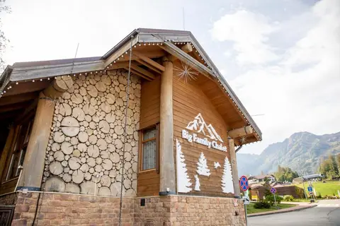 Big Family Chalet With Jacuzzi — фото 1