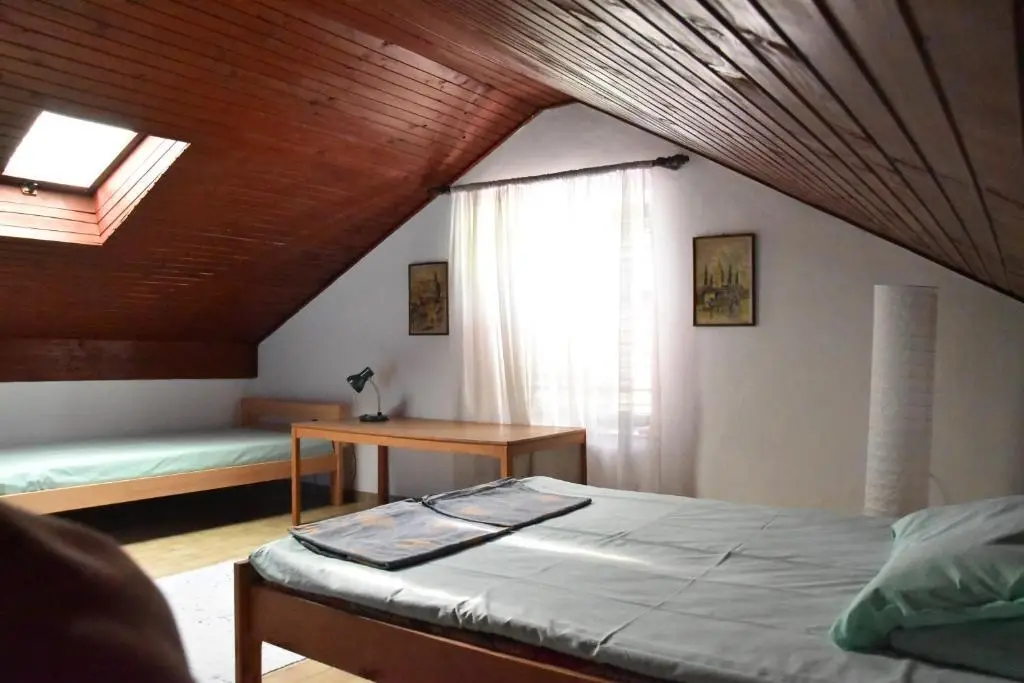Доброта: Muki's House- just 50m from the beach