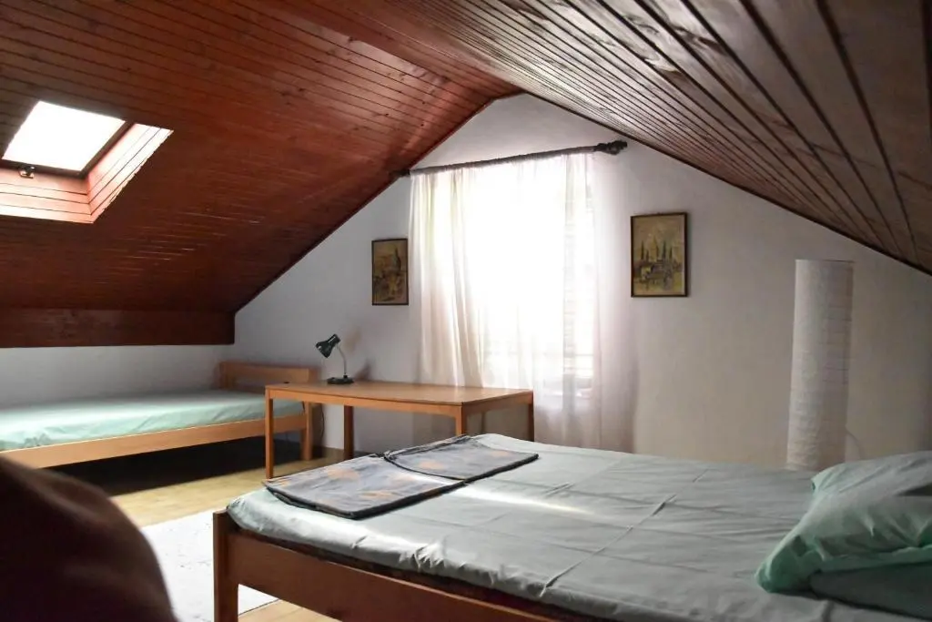 Доброта: Muki's House- just 50m from the beach