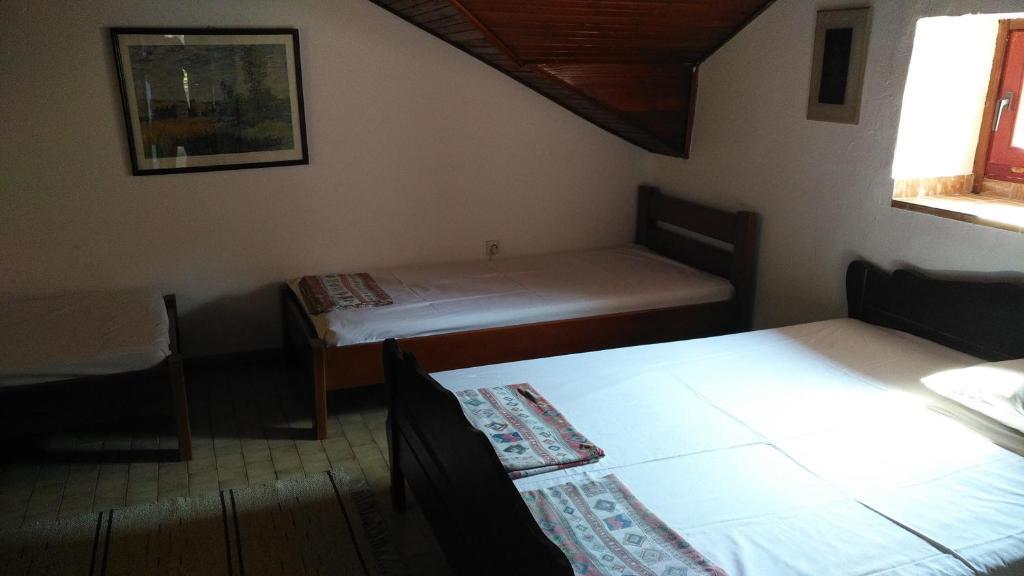 Доброта: Muki's House- just 50m from the beach