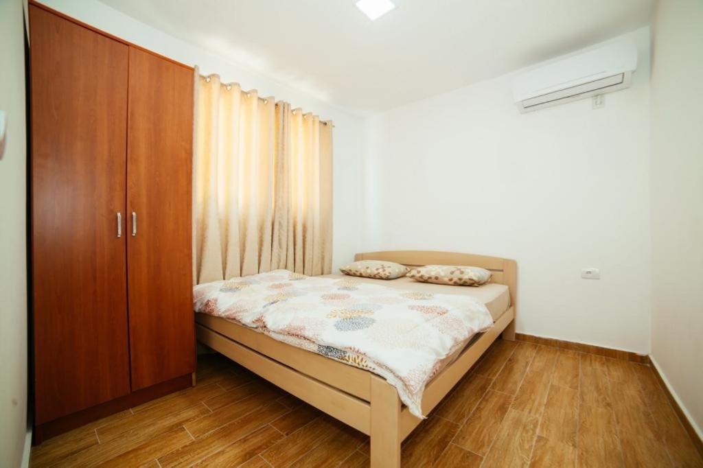 Горни Стой (Штойи и Эпермь): Lake River House Ada Bojana