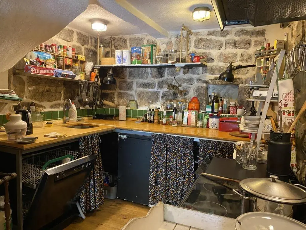 Радовичи: Old Stone House Radovići