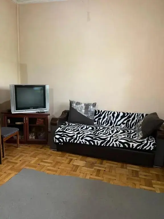 Гарни: Guest House SAMAN