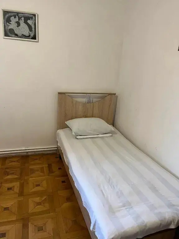 Гарни: Guest House SAMAN