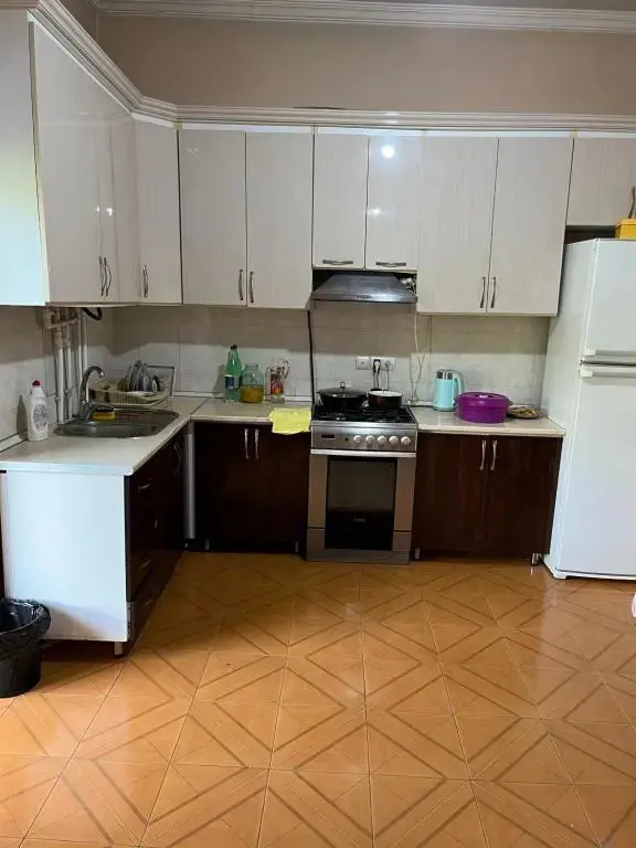 Гарни: Guest House SAMAN