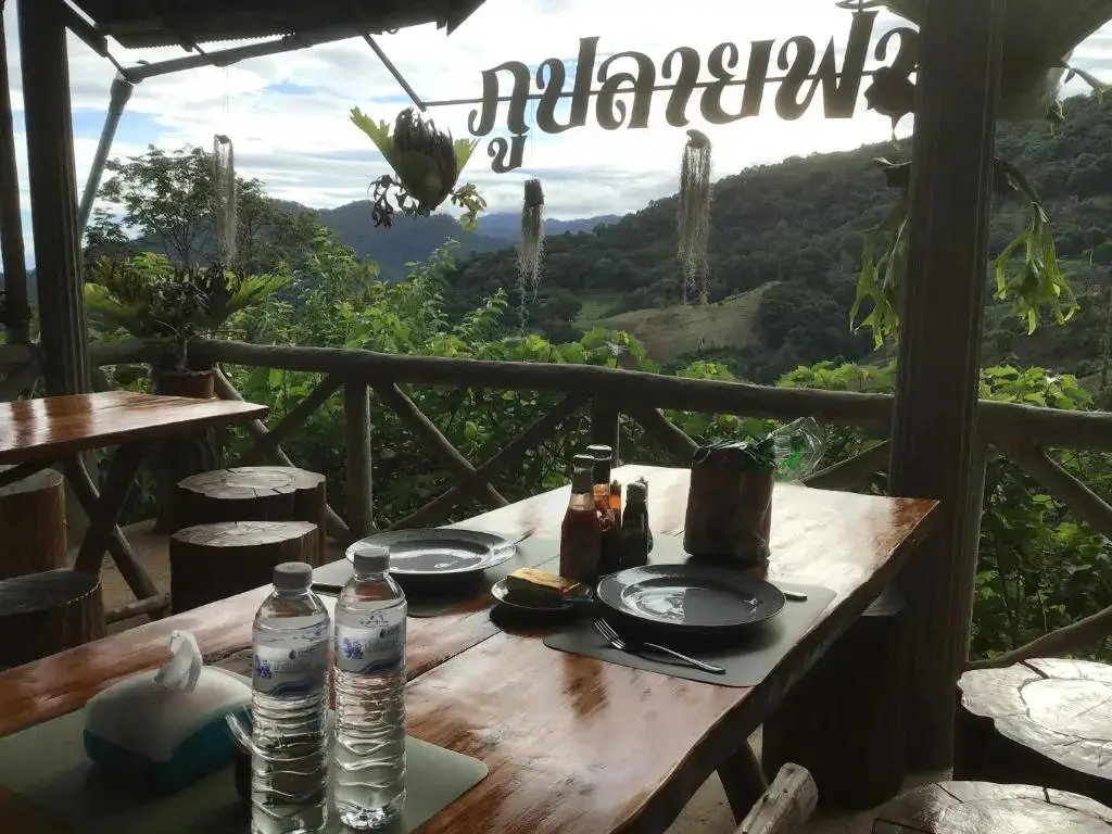 Тап-Тао: Phu Plai Fah