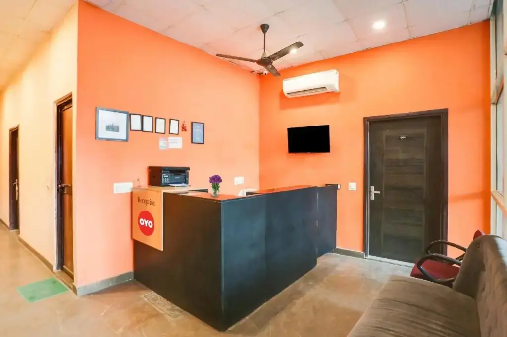 Нью-Дели: OYO Flagship 80701 Gour Stay Inn