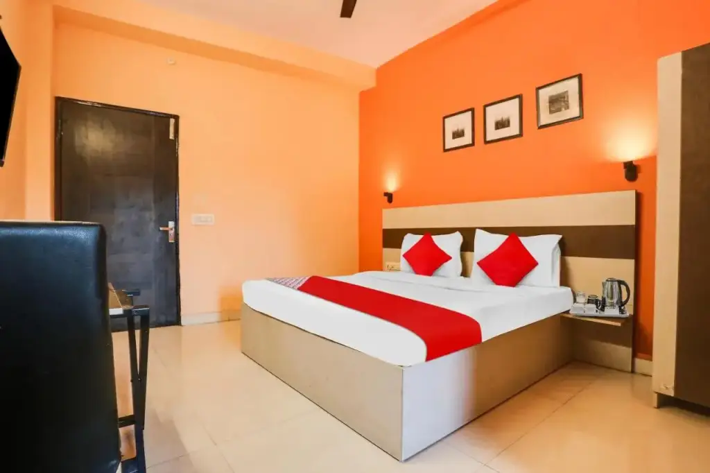 Нью-Дели: OYO Flagship 80701 Gour Stay Inn