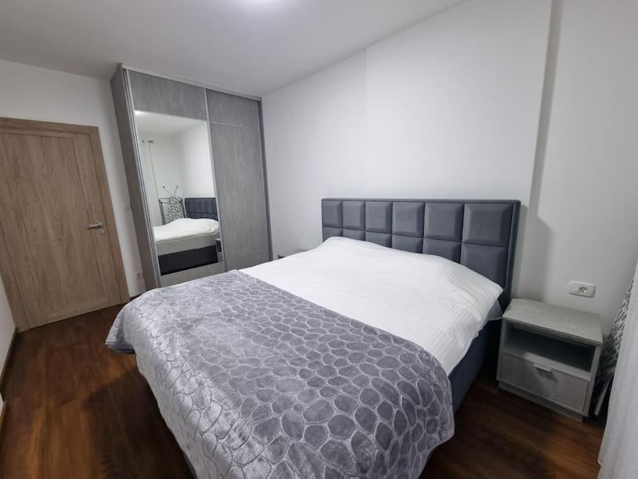 Подгорица: Master Quart Modern Apt. 27