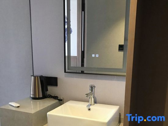 Хойчжоу: Kyriad Hotel (Huizhou Daya Bay BYD Industrial Park)