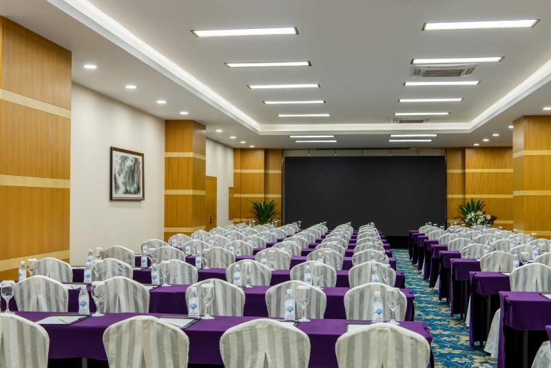 Чэнду: Green Land Hotel Chengdu