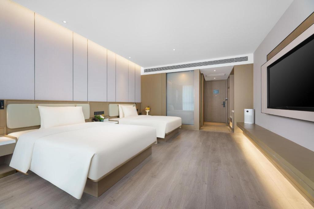 Цзинань: Yaduo Hotel, East Square, Jinan West Station