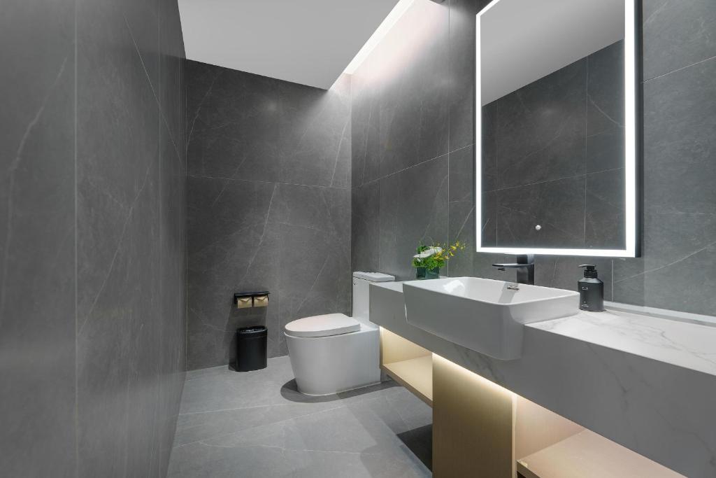 Цзинань: Yaduo Hotel, East Square, Jinan West Station