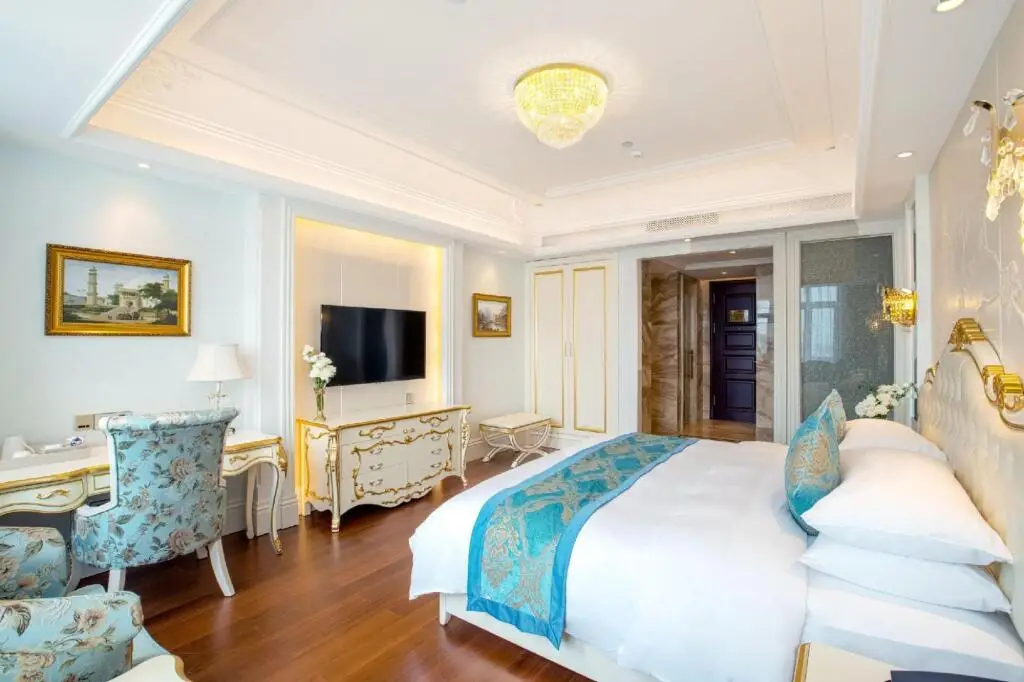 Куньмин: Wyndham Grand Kunming East