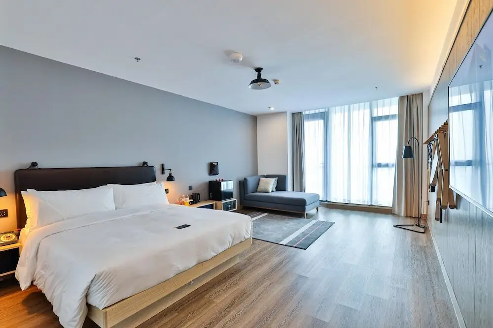 Шанхай: Moxy Shanghai Hongqiao NECC