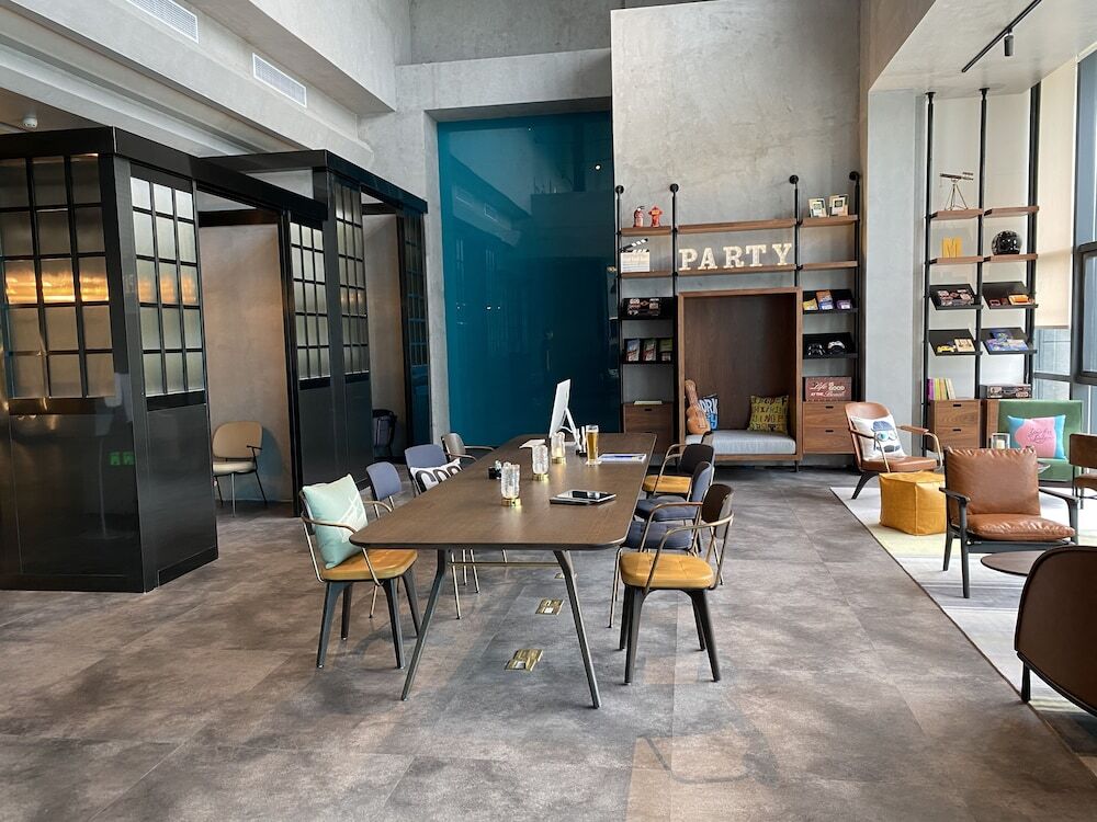 Шанхай: Moxy Shanghai Hongqiao NECC