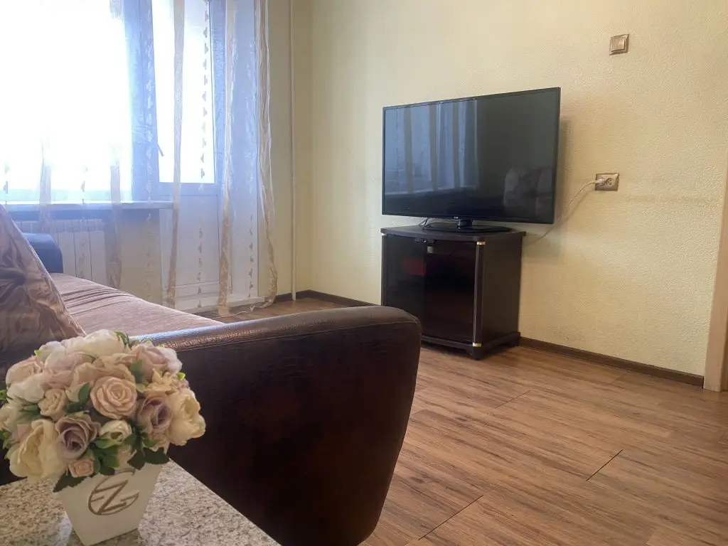 Комсомольск-на-Амуре: Апартаменты ApartLand Партизанская 15 к1