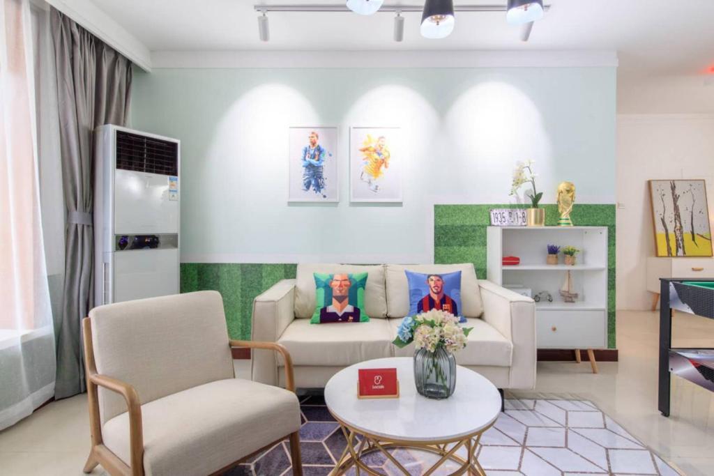 Баодин: Baoding Jingxiu·Beiguo Shopping Mall· Locals Apartment 00166230