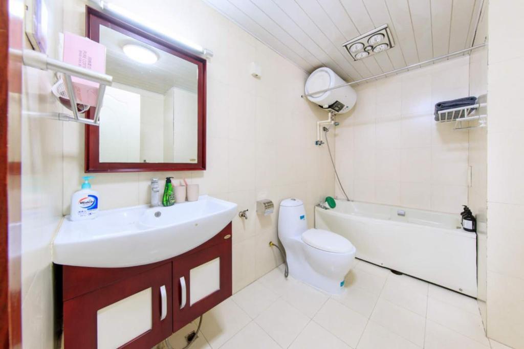 Баодин: Baoding Jingxiu·Beiguo Shopping Mall· Locals Apartment 00166230