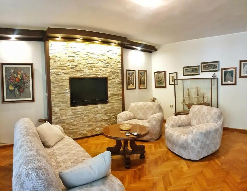 Доброта: Promenade suite